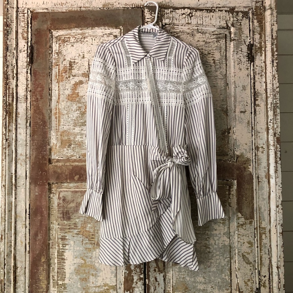 Self portrait blue striped wrap dress size 6 US